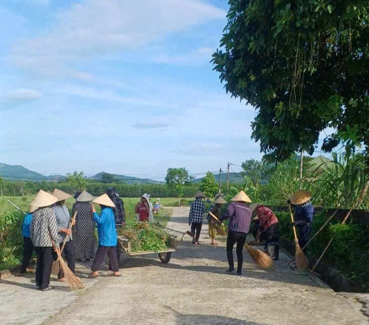 Tuyên truyền giữ gìn vệ sinh môi trường Đường làng, ngõ xóm