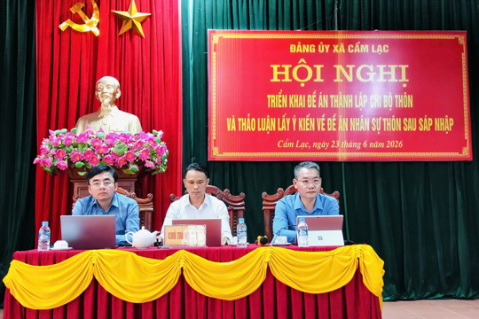 Đảng ủy xã Cẩm Lạc tổ chức hội nghị triển khai đề án thành lập chi bộ thôn và lấy ý kiến đề án nhân sự thôn sau sáp nhập
