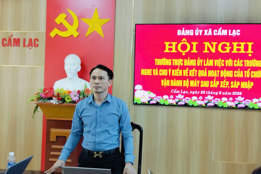 Cẩm Lạc: Thường trực Đảng ủy làm việc với các Trường học sau sắp xếp, sáp nhập