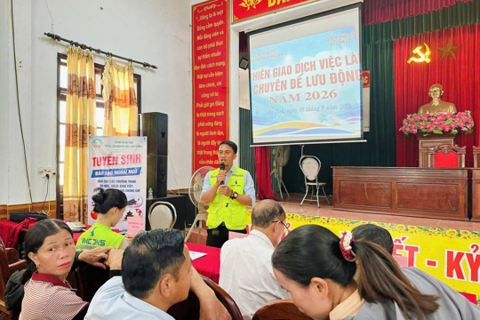 Cẩm Lạc tổ chức thành công phiên giao dịch việc làm lưu động 